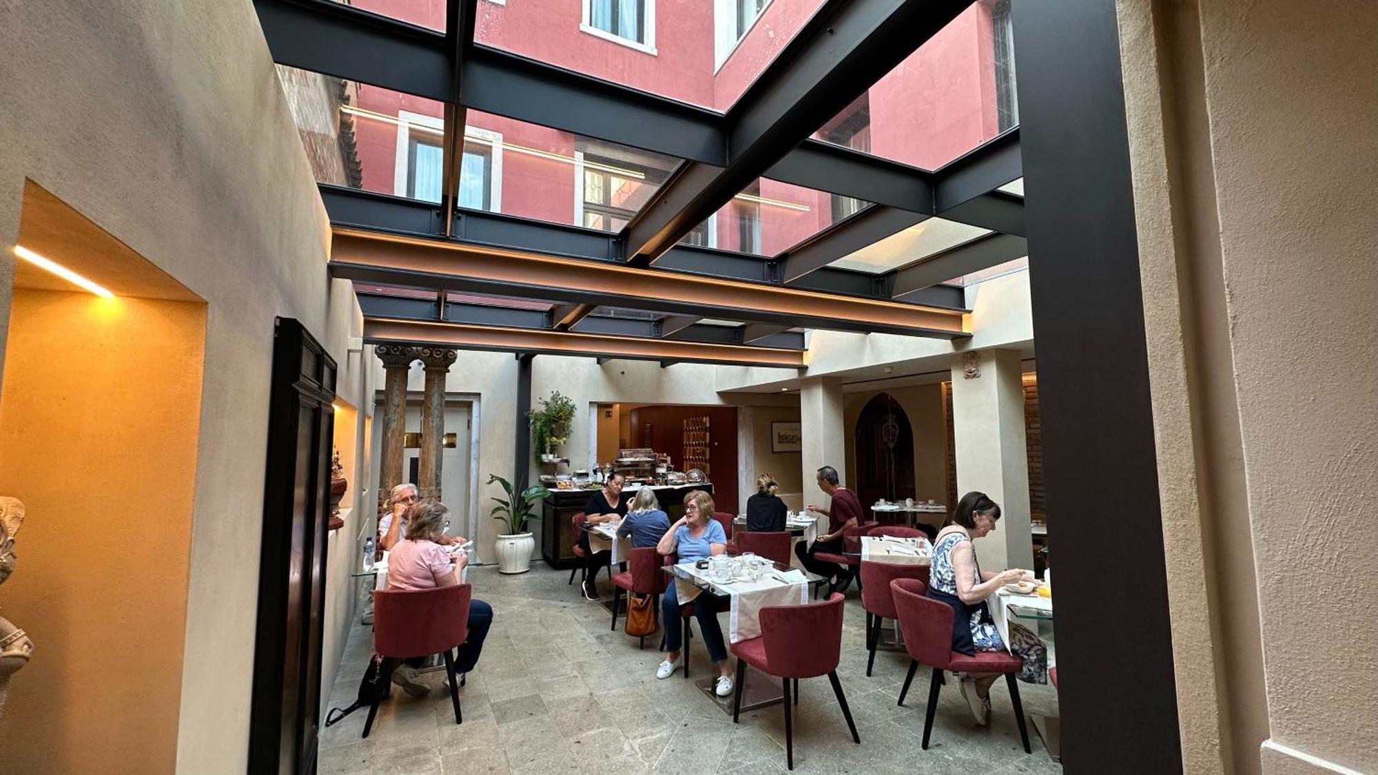 Hotel Ca' Nigra Lagoon 4*