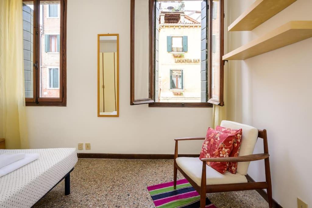 Borgo Canal View Appartement Venetië