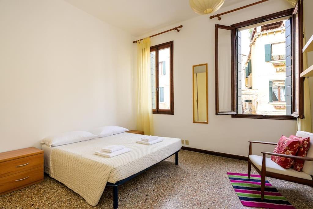 Borgo Canal View Appartement Venetië