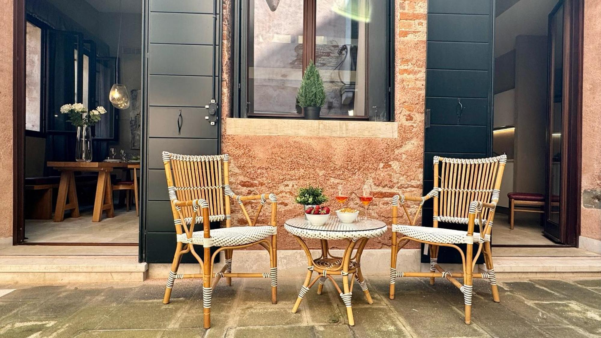 Apartment Vendramin Canal View Venedig