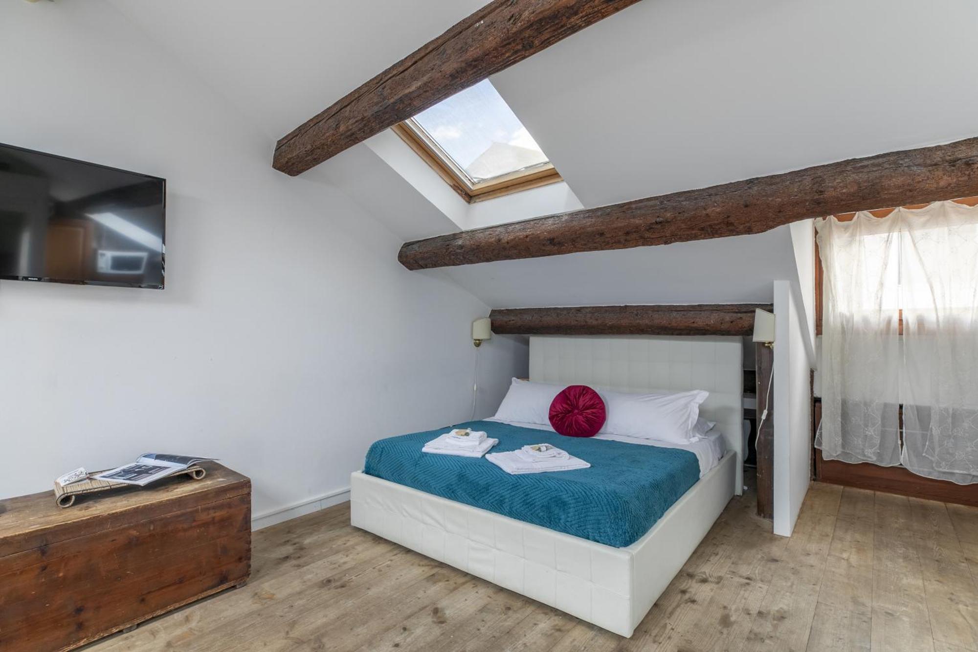 Lovely Attic For 4 Person With Wifi - A/c Venezia