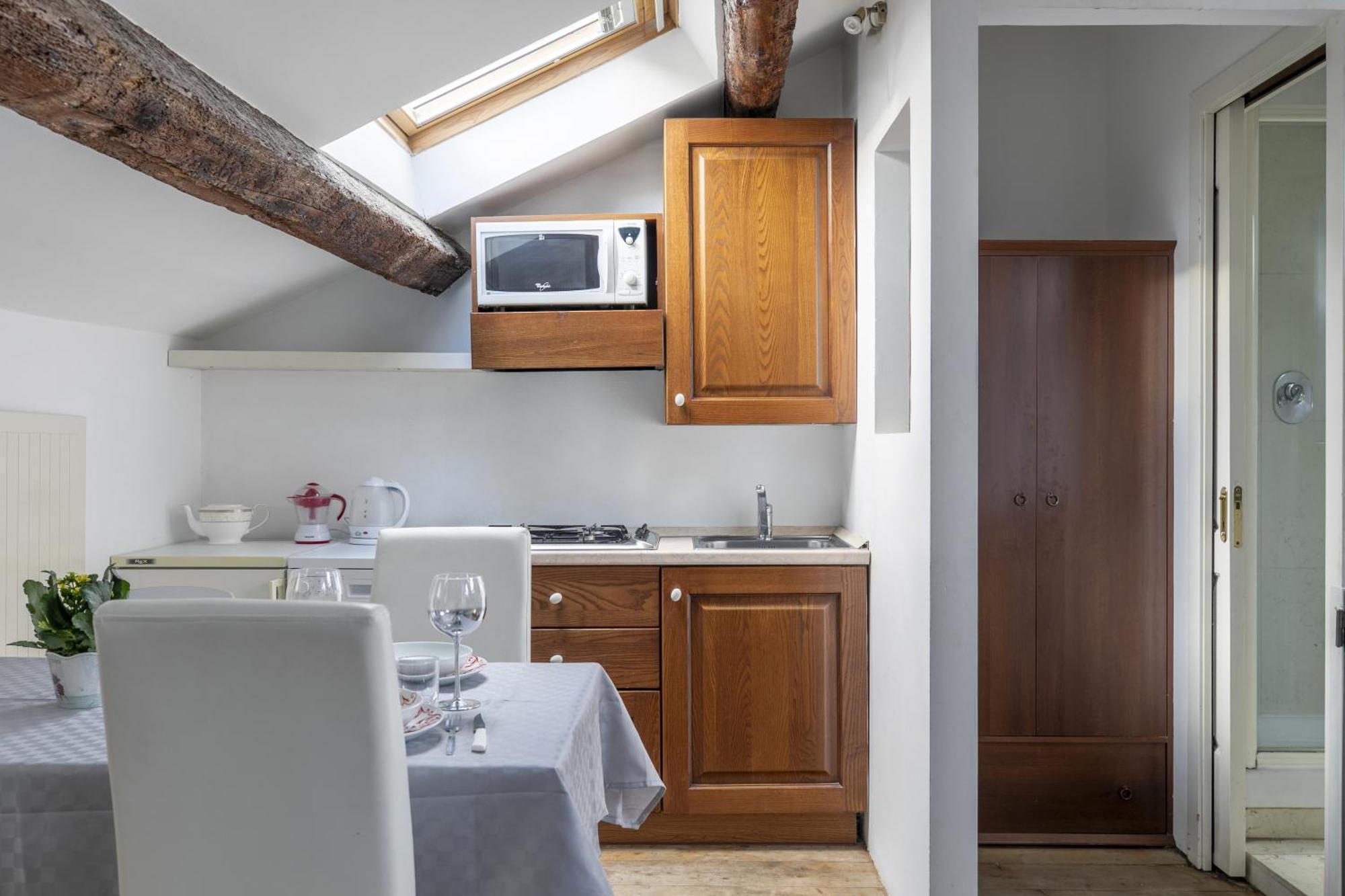 Appartamento Lovely Attic For 4 Person With Wifi - A/c *