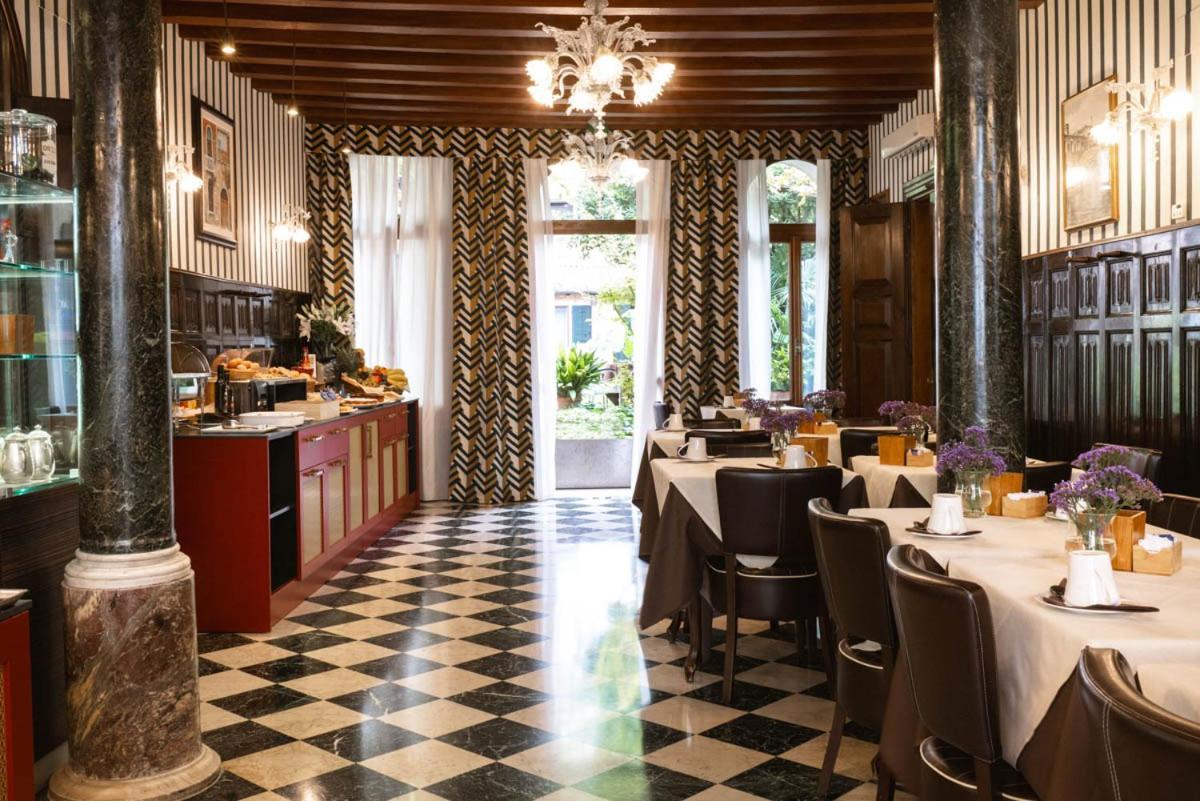 Hotel Accademia - Maravege