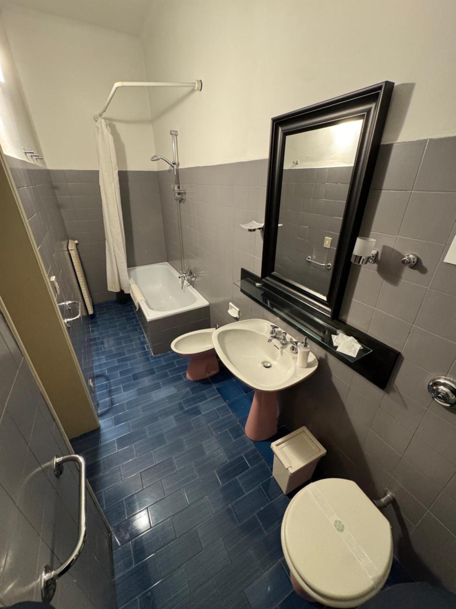 Appartement Charming Large Palazzo In Center For Up To 9 People