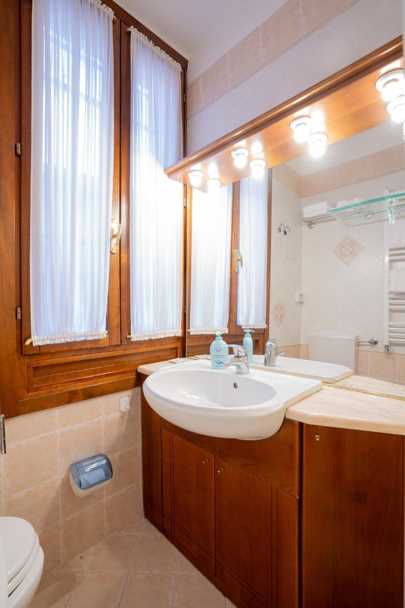 Couette-café Corte Rossa 3*
