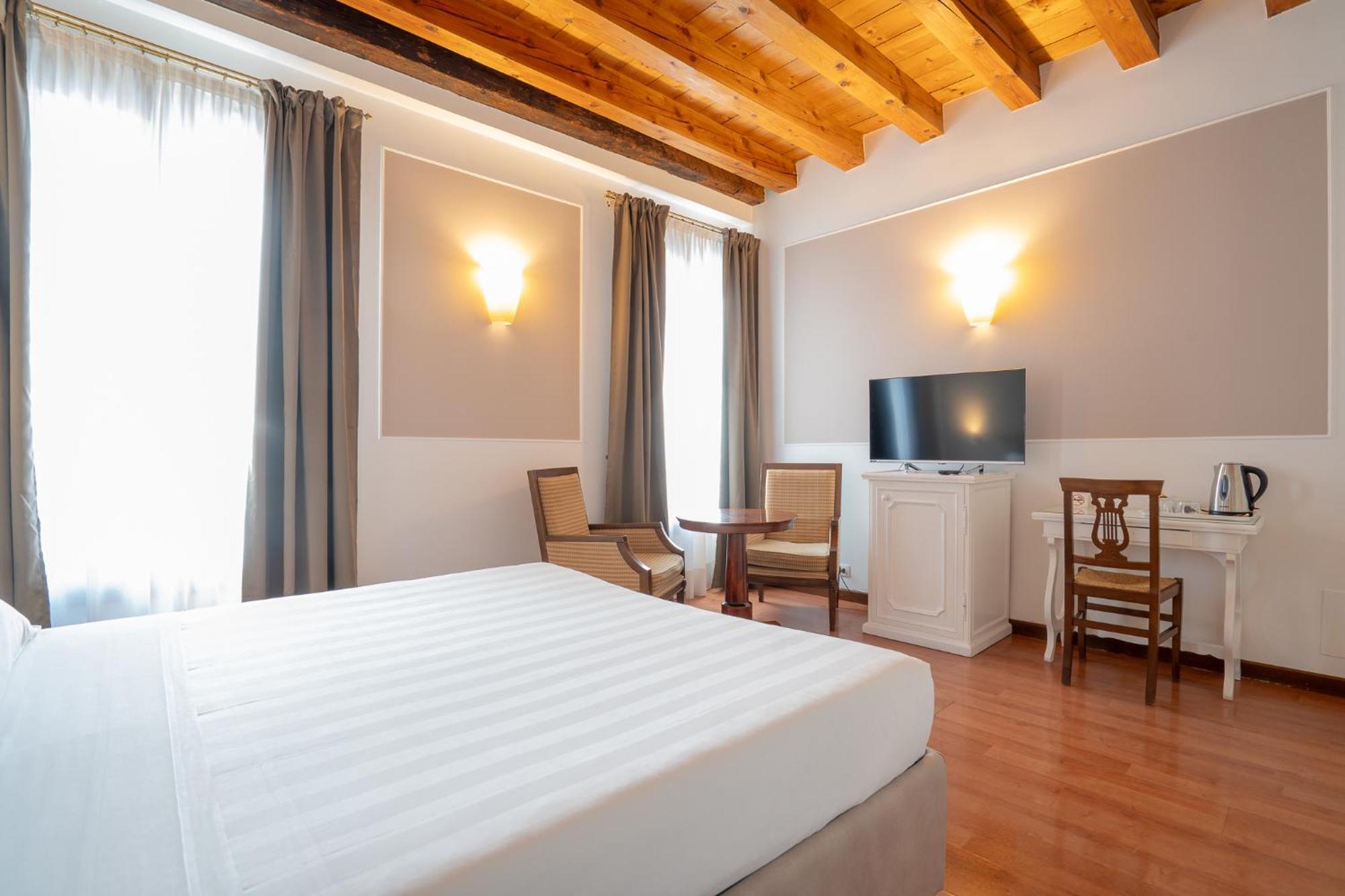 Couette-café Corte Rossa 3*