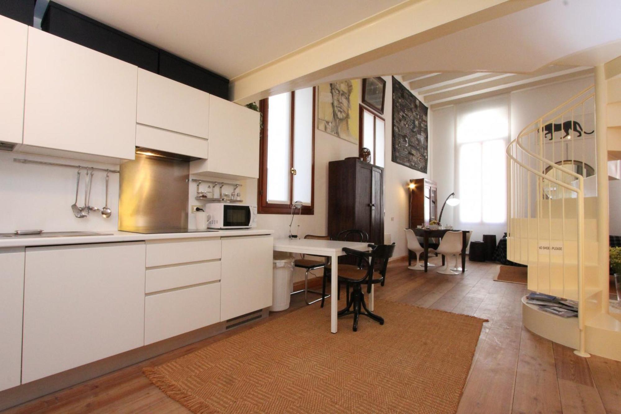 Appartement Design Loft, 400m From Rialto's Bridge