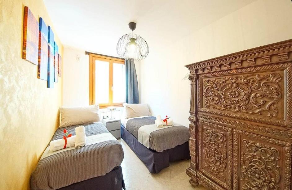 In ! On Whtsapp ! Check The Number From The Photos! Lovely * Venetië