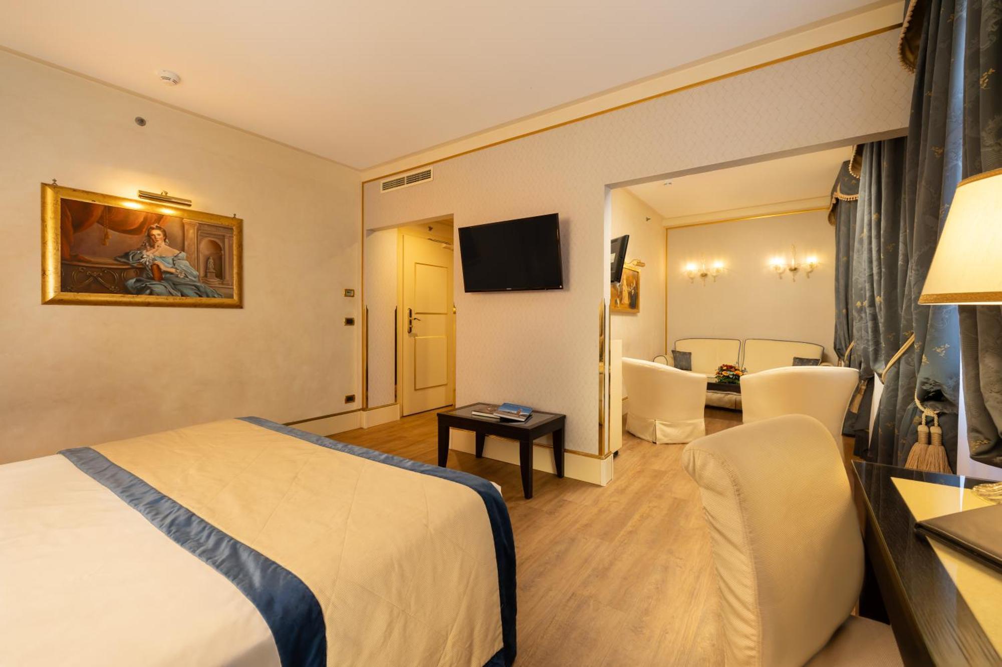 A La Commedia Hotel