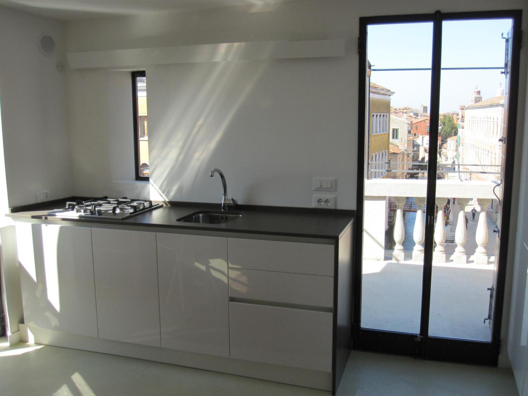Apartment Homes & Holidays