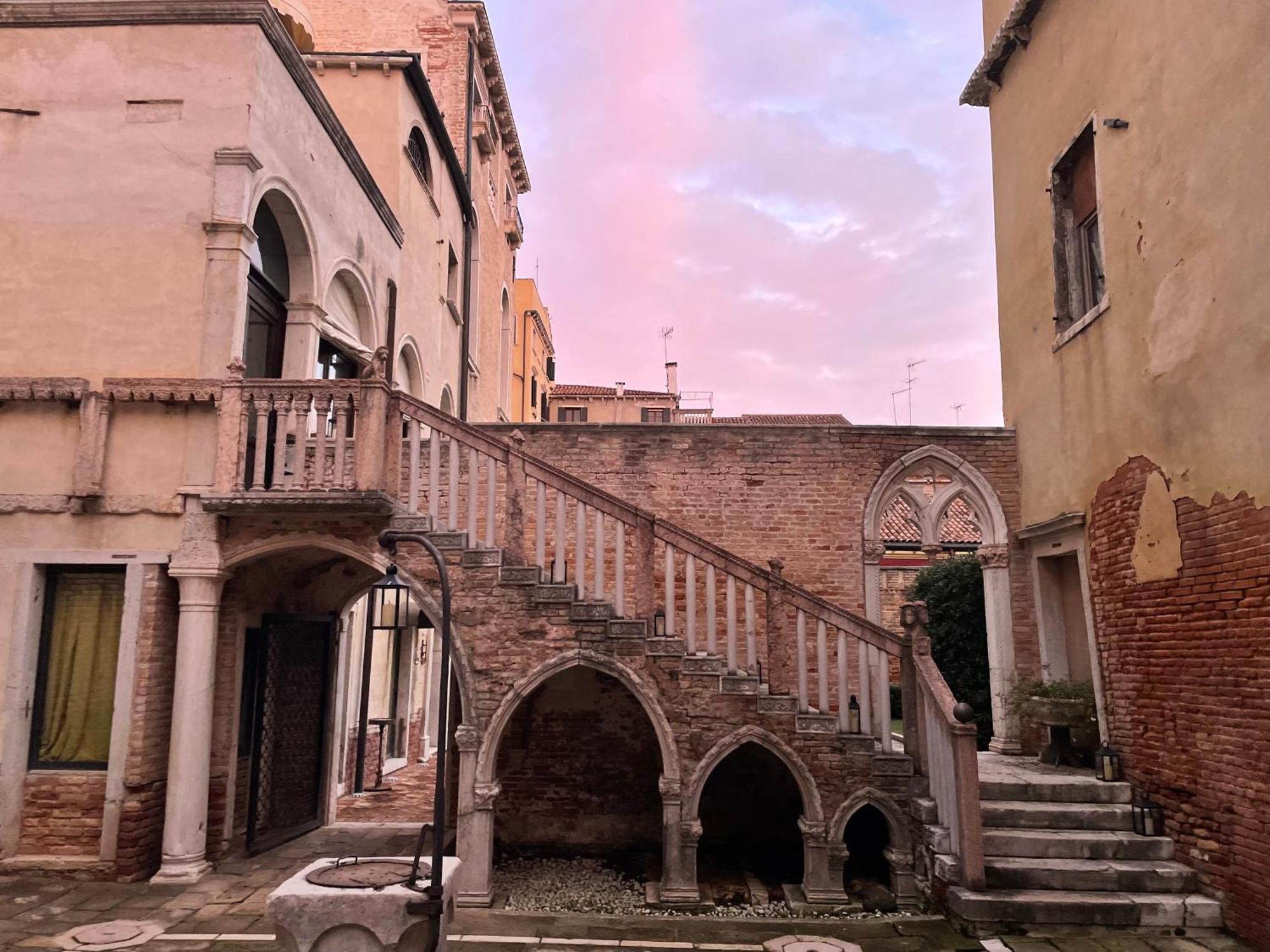 Palazzo Contarini Della Porta Di Ferro Venice