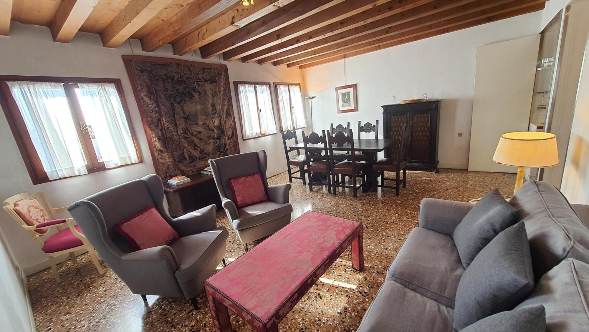 Palazzo Contarini Della Porta Di Ferro Aparthotel *
