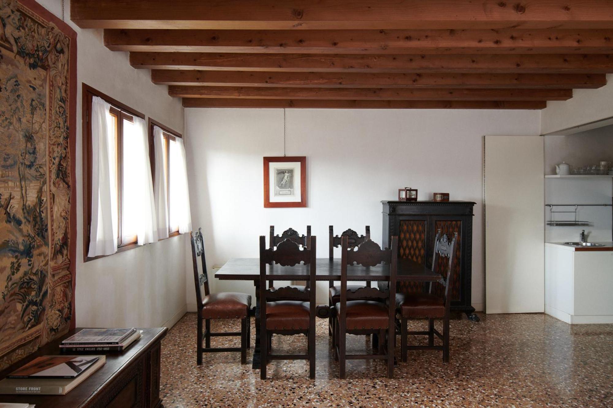 Palazzo Contarini Della Porta Di Ferro Venice