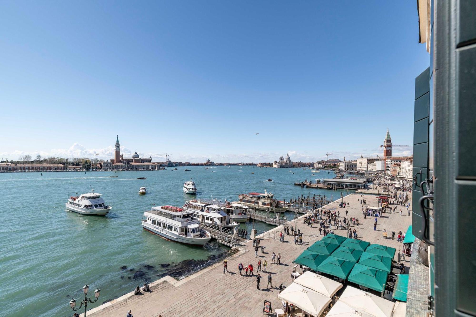 San Giorgio View With Terrace R&r Appartement