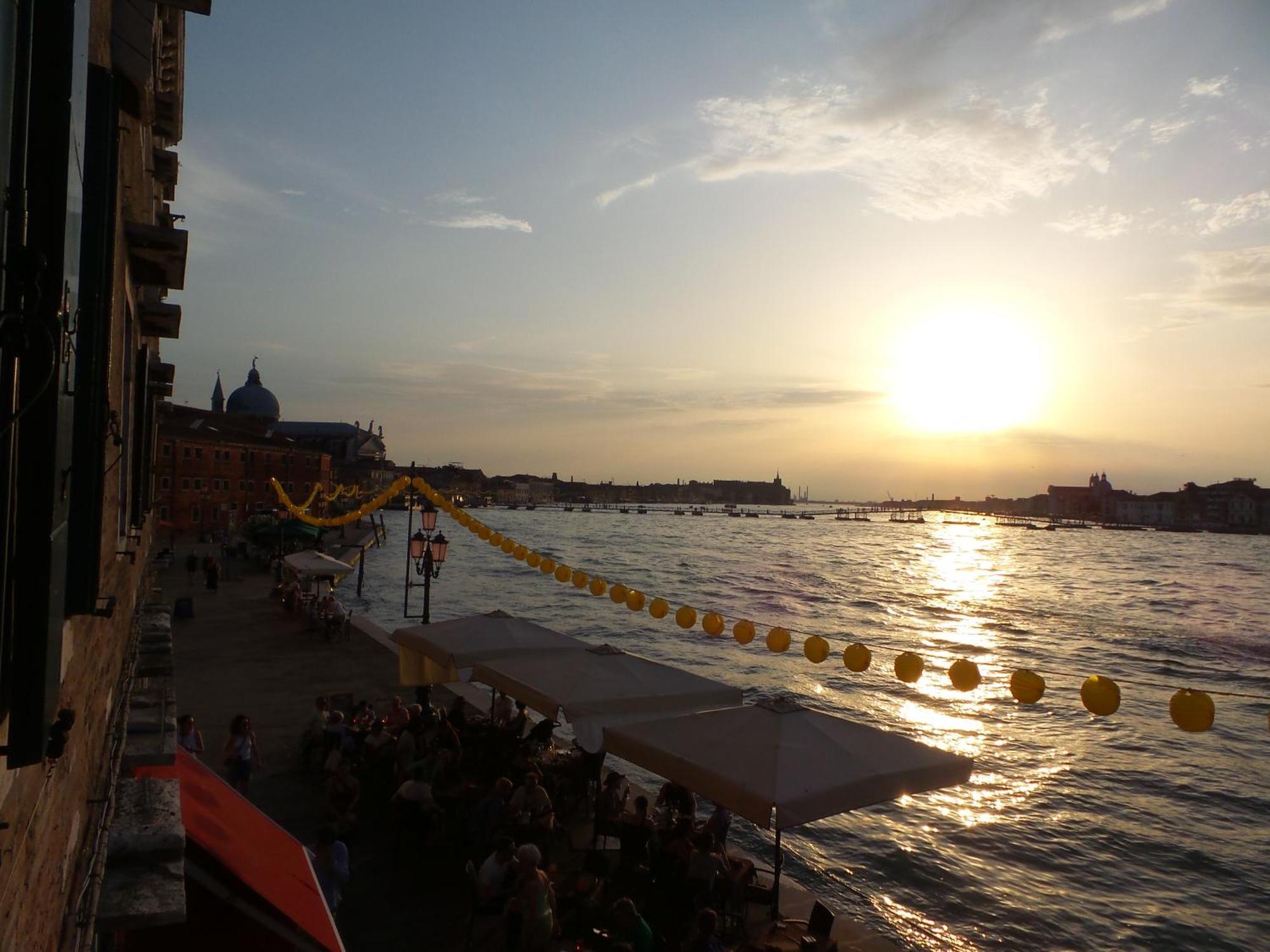 3 Windows On St Mark - Waterfront Apartment * Venedig