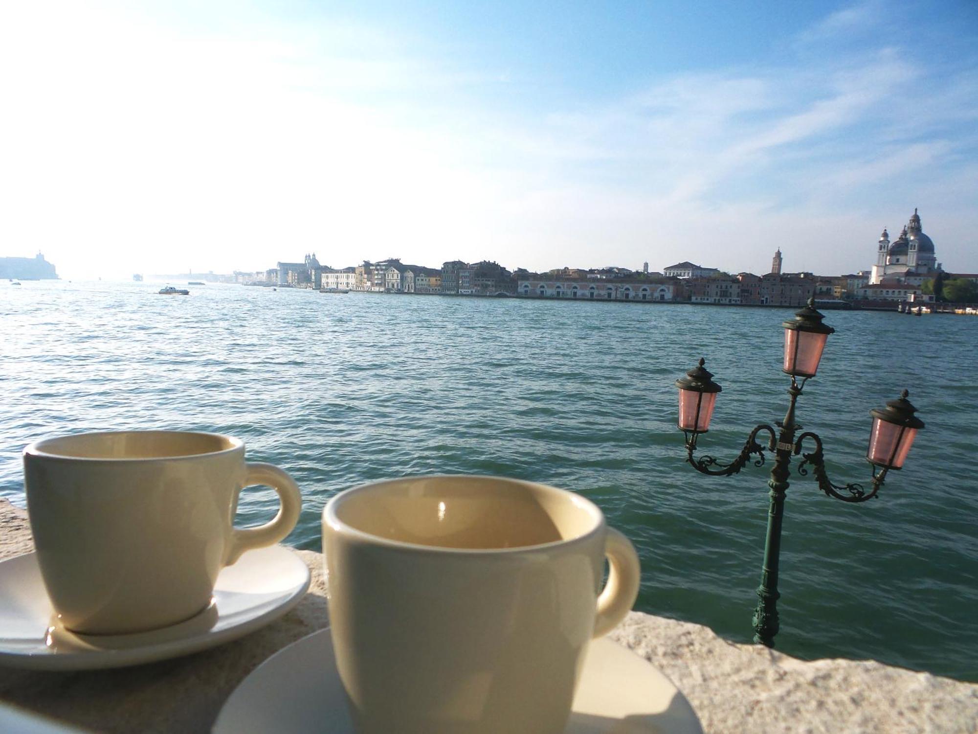 3 Windows On St Mark - Waterfront Apartment Venedig
