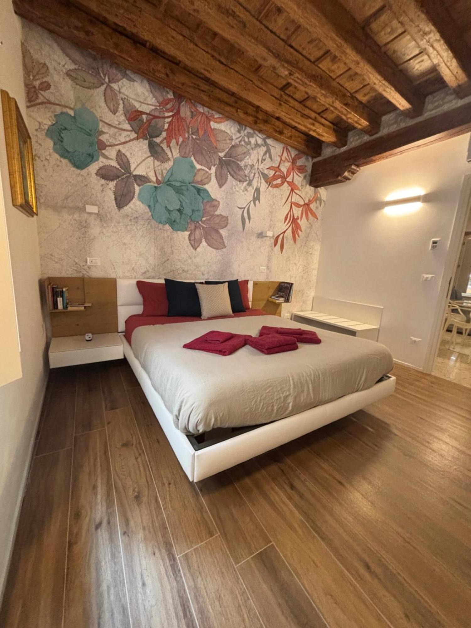 The Lovers Appartement *