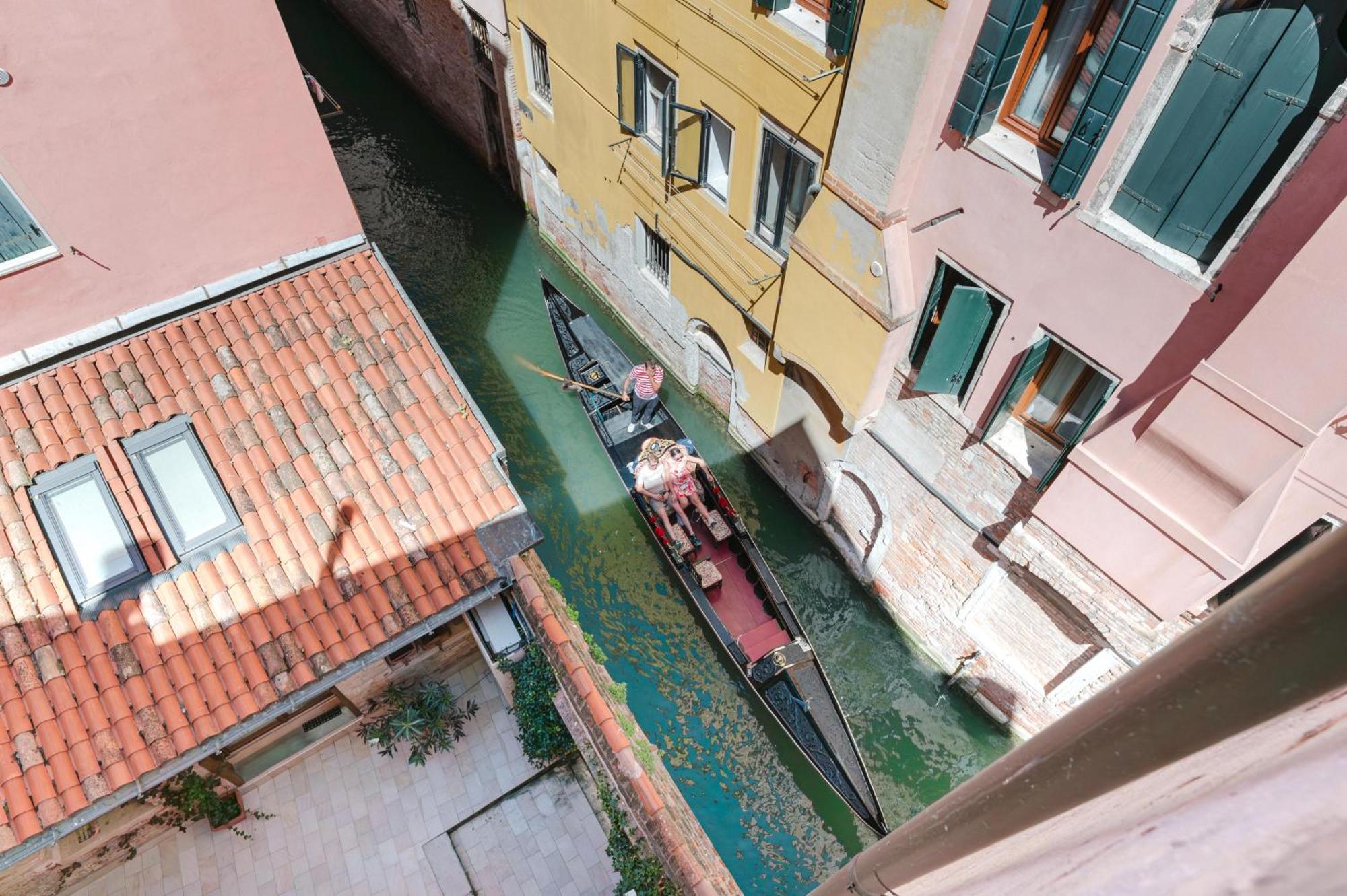 San Matteo Rialto Terrace Apartment *