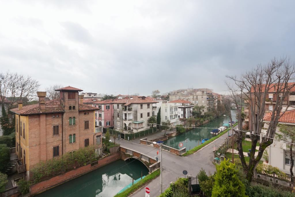 Apartment Mostra Del Cinema *