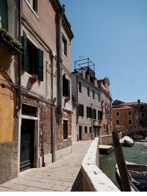 Vista Canale - Sant'antonin * Venice