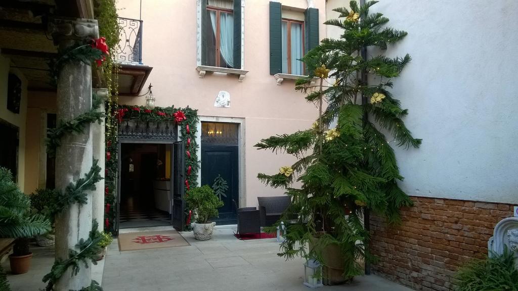 Sant'antonin Hotel