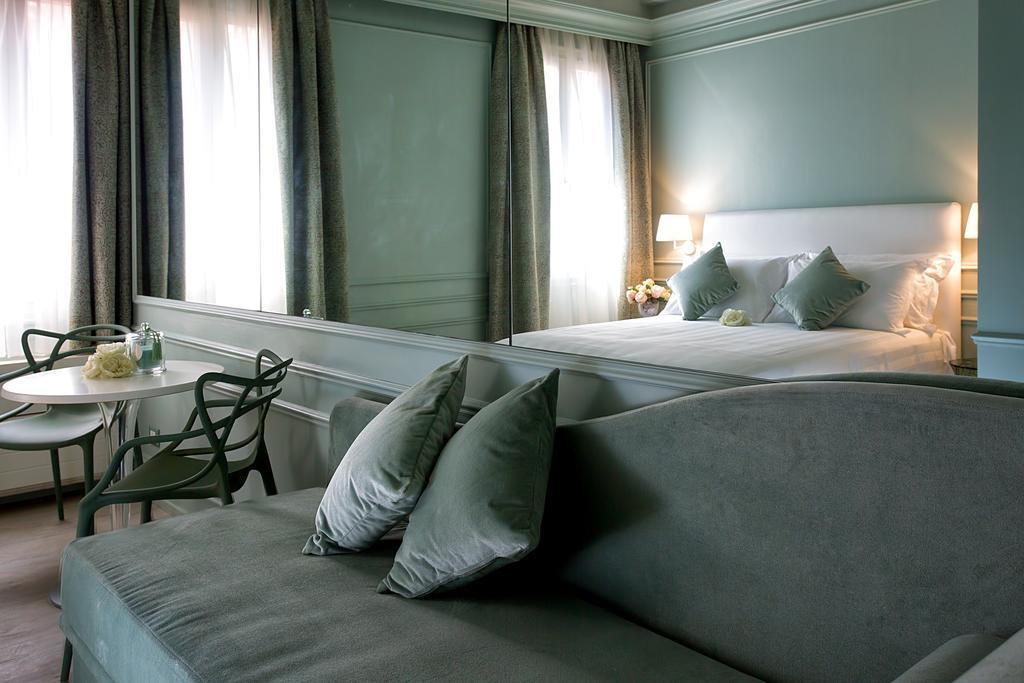 Aquamare, Boutique Venise