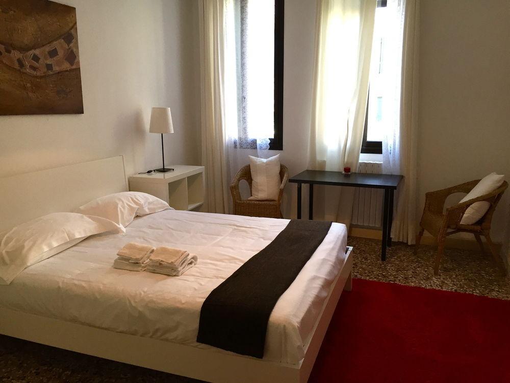 Venetian Experience Gasthuis 2*