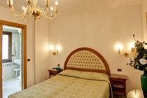 Antica Casa Carettoni 3* Venise