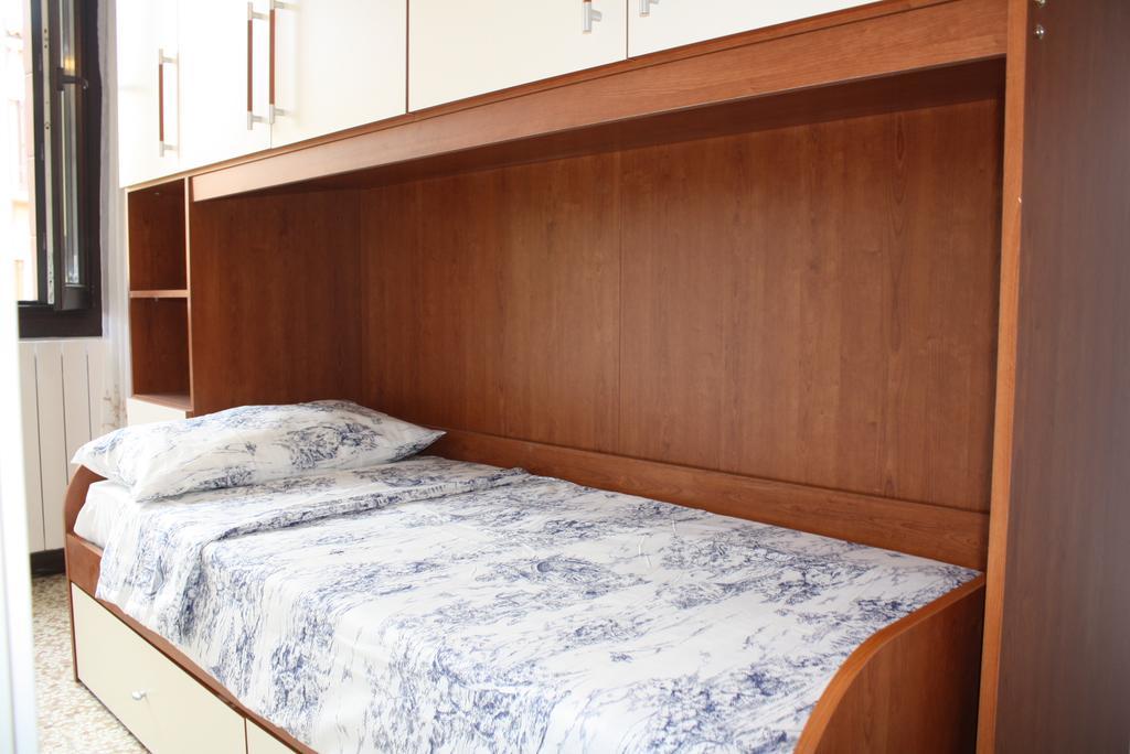 2 * Venedig