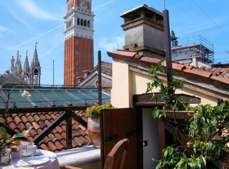 Relais Piazza San Marco 3*