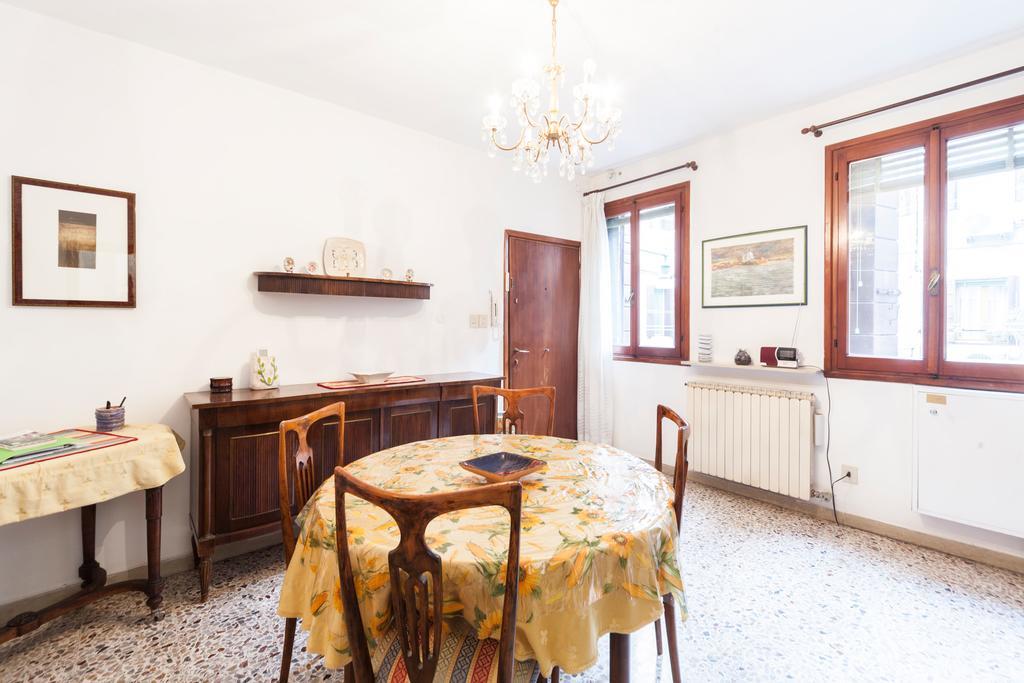 Campiello Chiesa, By Short Holidays