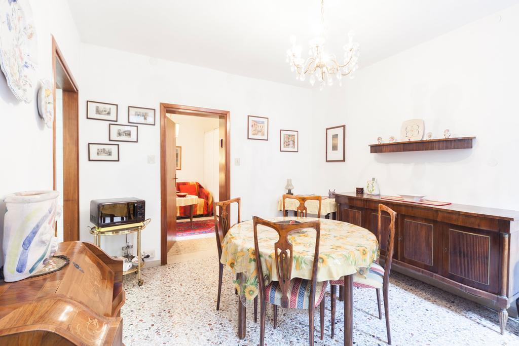 Campiello Chiesa, By Short Holidays