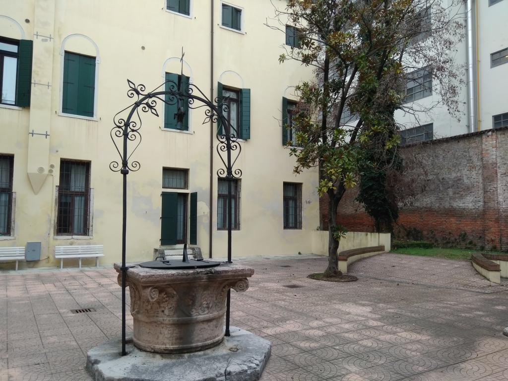 Casa Sant'andrea 2* Venedig
