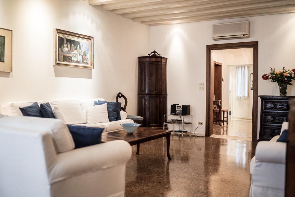 Accademia Terrazza Apartment *