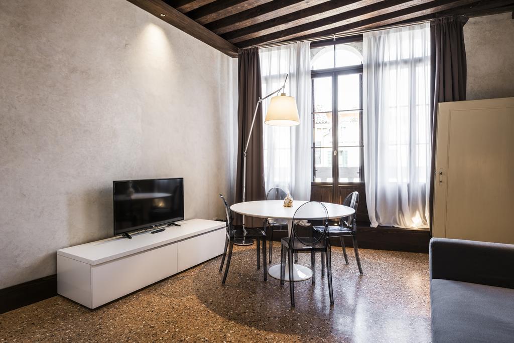 Myplace Campo Santa Margherita * Venezia