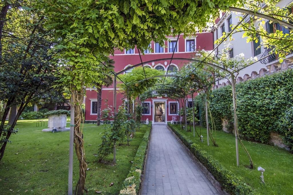 Ca' Nigra Lagoon Hotel 4*