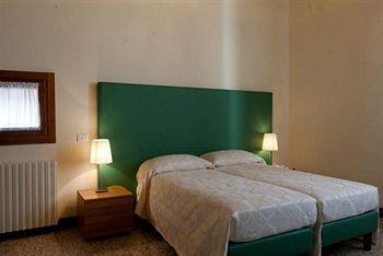 Foresteria Levi 2* Venedig