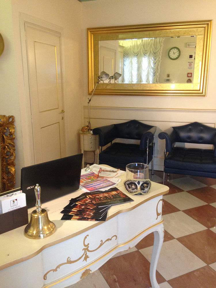 Casa Dei Cavalieri * Venice