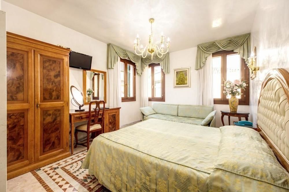 Antica Casa Carettoni 3* Venise