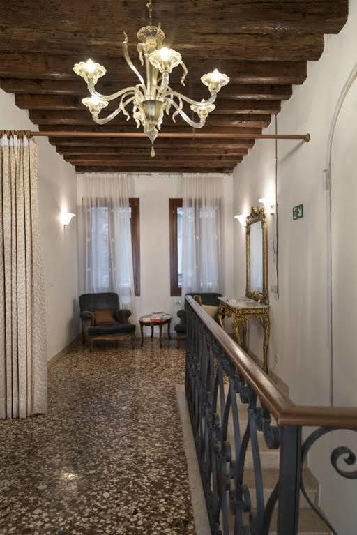Corte Del Paradiso 2*