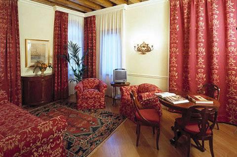 Hotel San Marco Palace