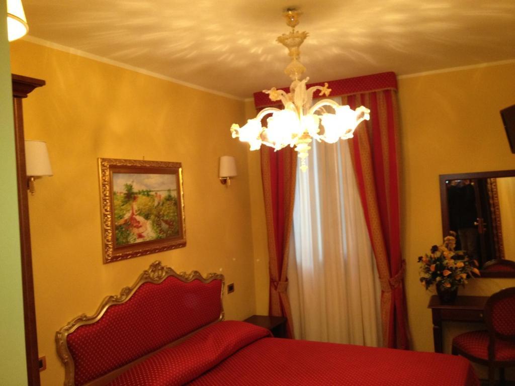 Hotel Di Milano 3*