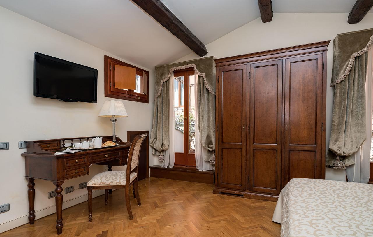 Dell'opera 3*