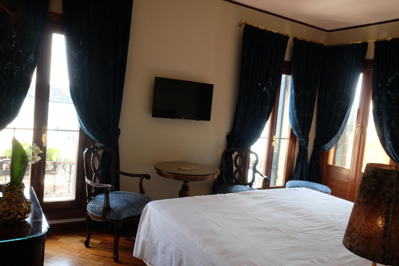 Hotel La Calcina 3*