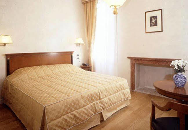 Del Ghetto 3*