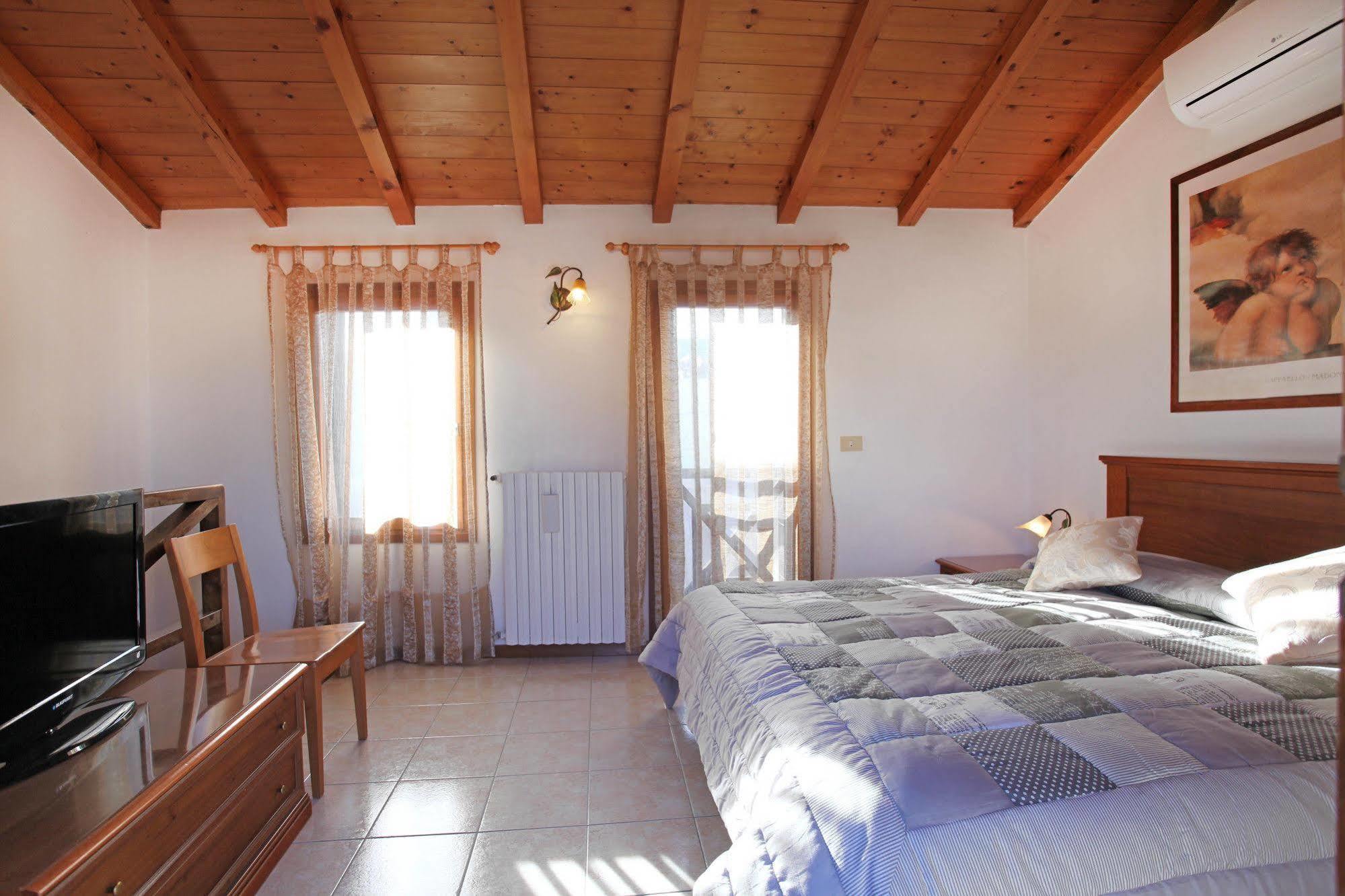 Delle Acque Bed & Breakfast 2*