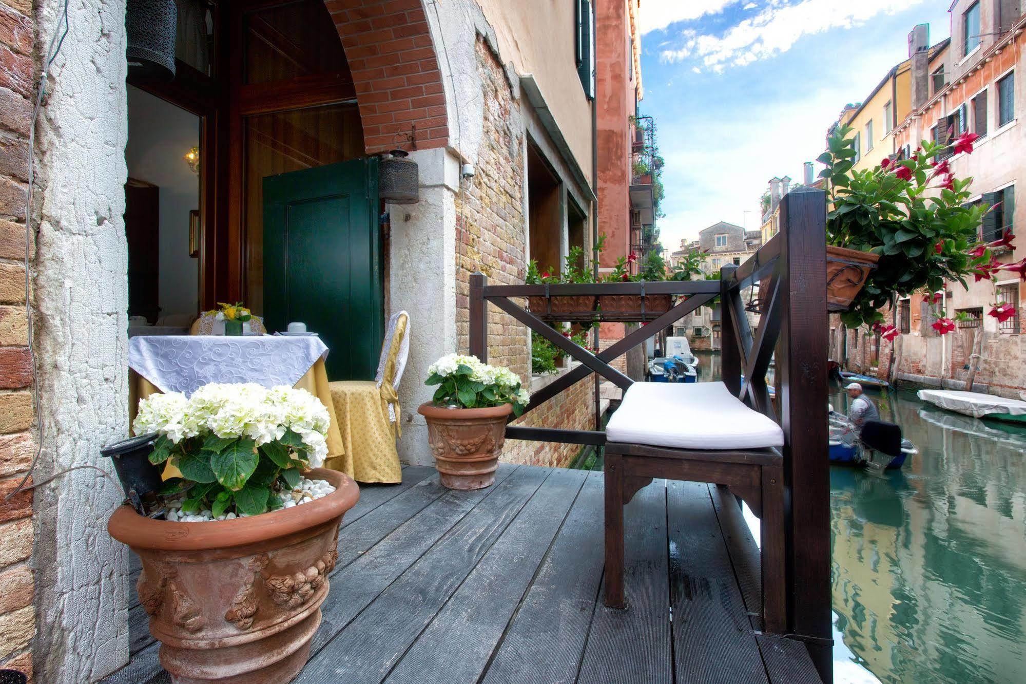 Bed & Breakfast Vite Dorata 3*