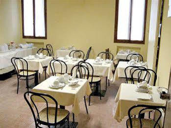 Hotel Di Milano Venise