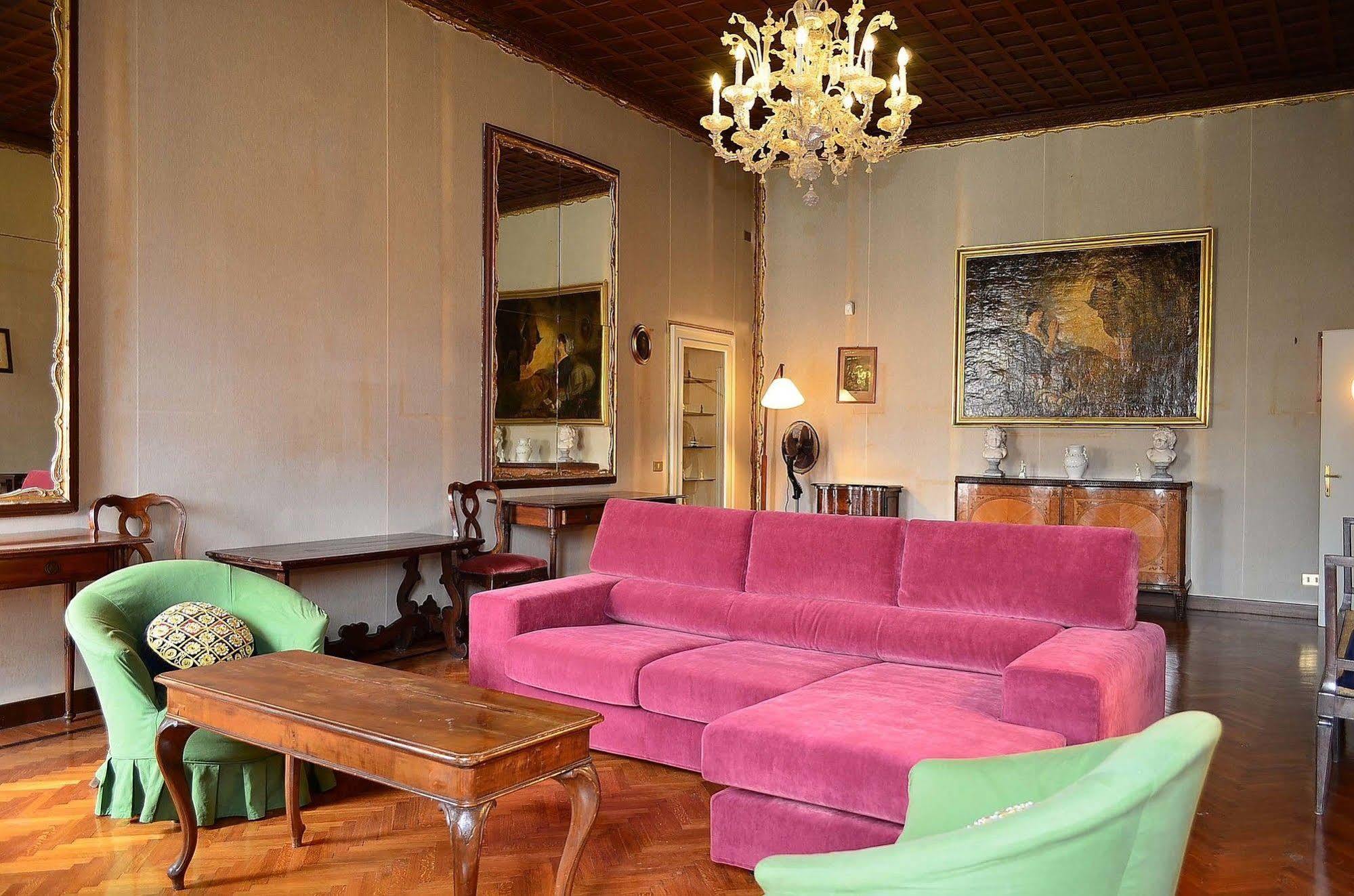 Raboso Grand 9-Windows * Venice