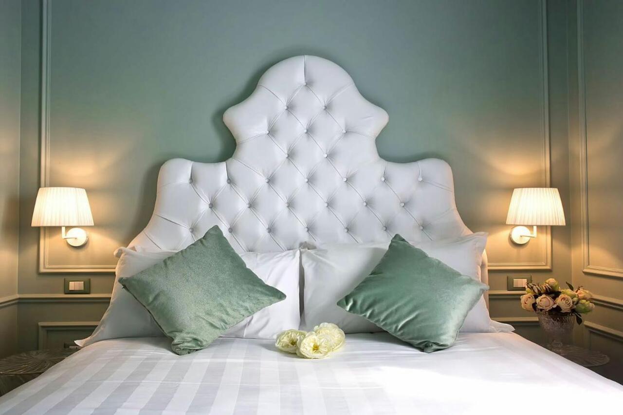 Aquamare, Boutique Couette-café